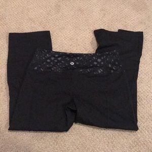 Lululemon Size 4 Cropped Leggings